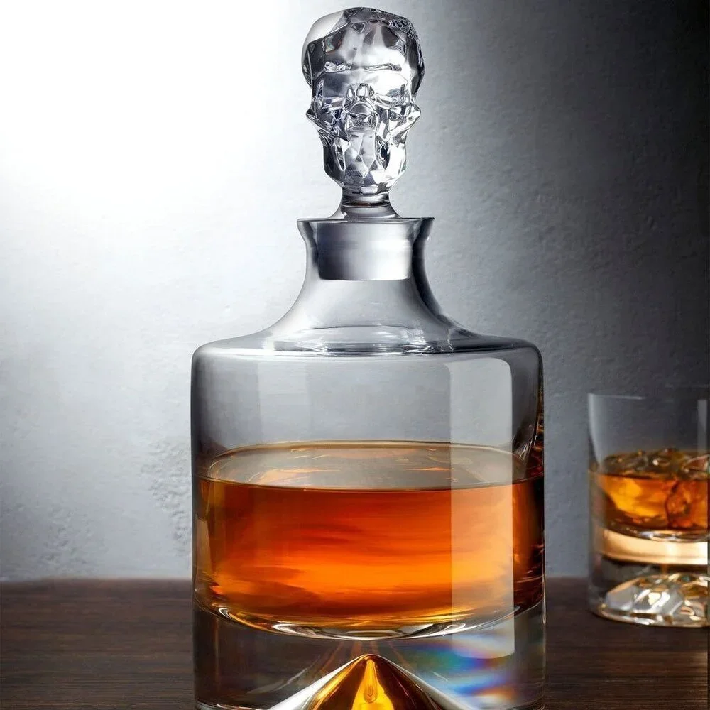 NWOB Nude Shade Whisky Decanter Skull Shaped Stopper Lead Free Crystal 42oz